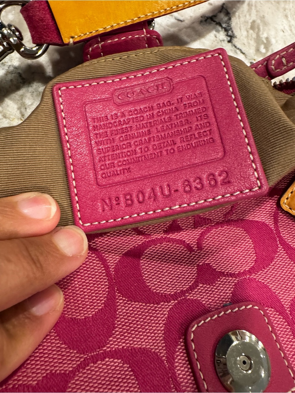 Vintage Y2K Coach Signature Hot Pink Suede Canvas Demi Buckle Shoulder Bag 6362 - Picture 8 of 13